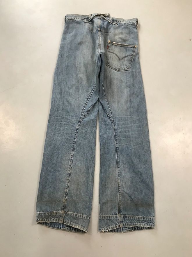 Vintage Levi’s Engineer Jeans Buckle Belt Denim — Size 32