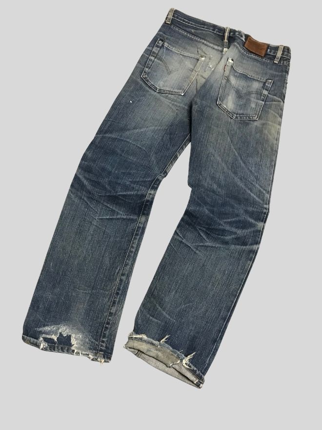 Vintage Levi’s Selvedge 501 Denim Jeans – Men’s US 30 / EU 46