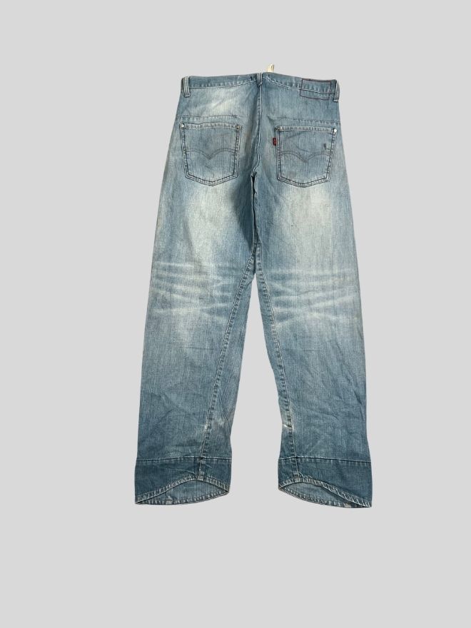 Vintage Levi’s Engineer Jeans –Size 32 | Classic Blue Workwear