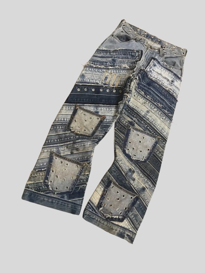 Vintage Levi’s Upcycled Heavy Patch Jeans – Size 30