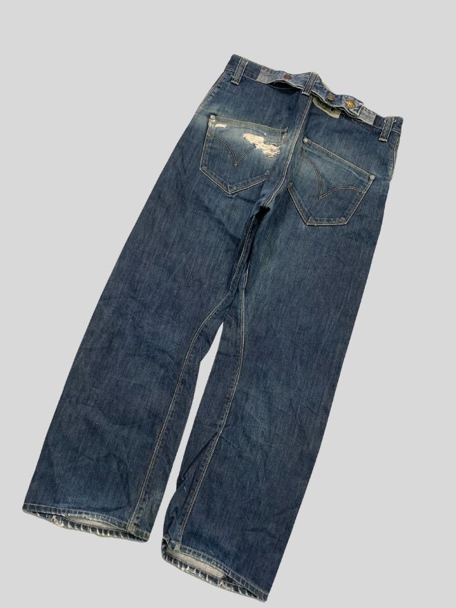 Vintage Levi’s Engineer Jeans – Custom Buckle Belt – Blue Denim – Size 34 (US 34 / EU 50)