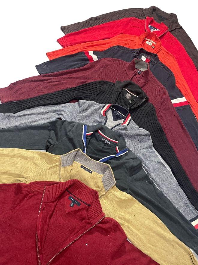BUNDLE OF VINTAGE TOMMY FULL ZIPPERS
