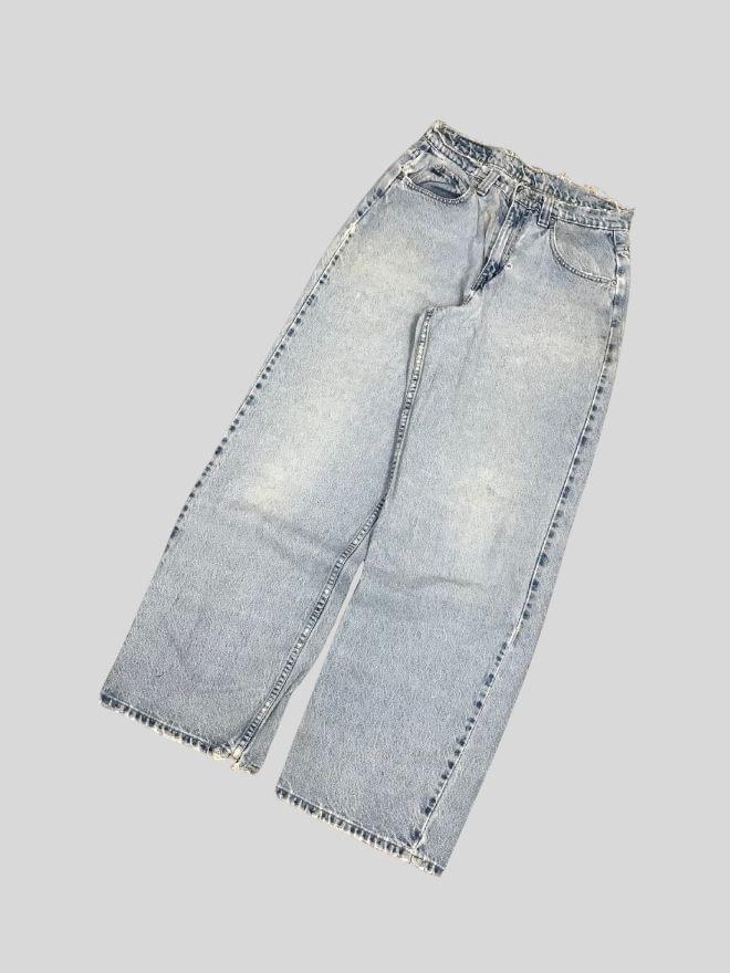 Vintage Levi’s Baggy Fit Blue Denim Jeans – Men’s Size 30