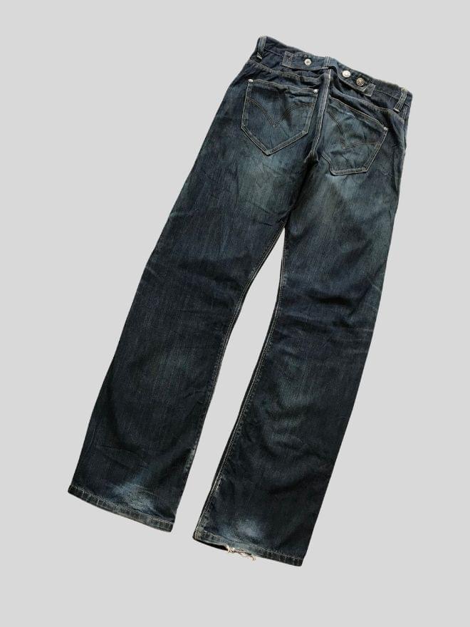 Vintage Levi’s Engineer Jeans with Custom Buckle Belt – Men’s Size 32