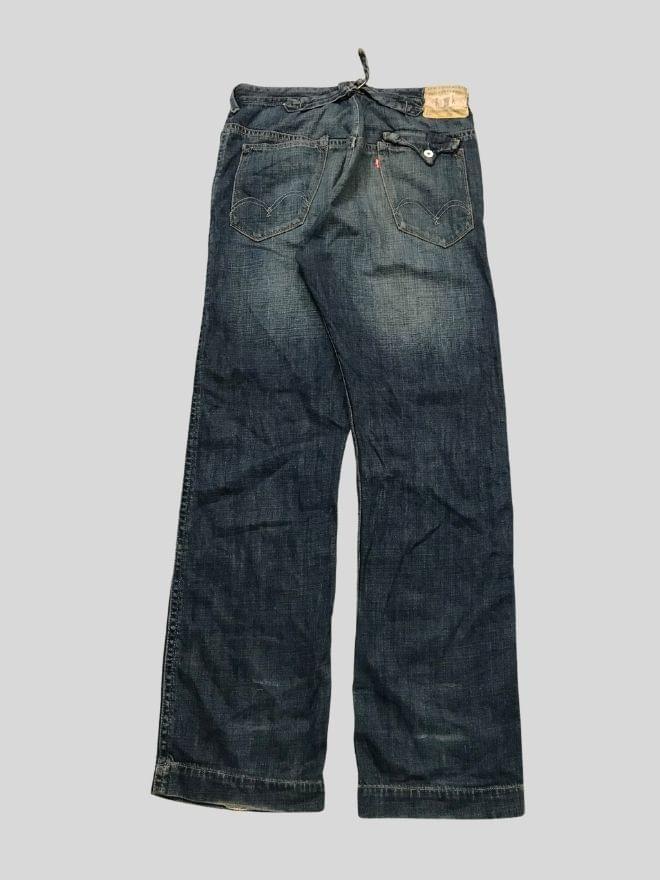 Vintage Levi’s Baggy Fit Buckle Belt Denim Jeans – Size 32