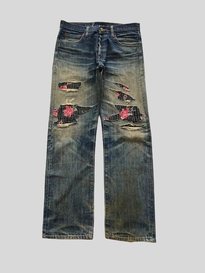 Vintage Levi’s Selvedge Denim Jeans with Custom Patch – Men’s Size 32