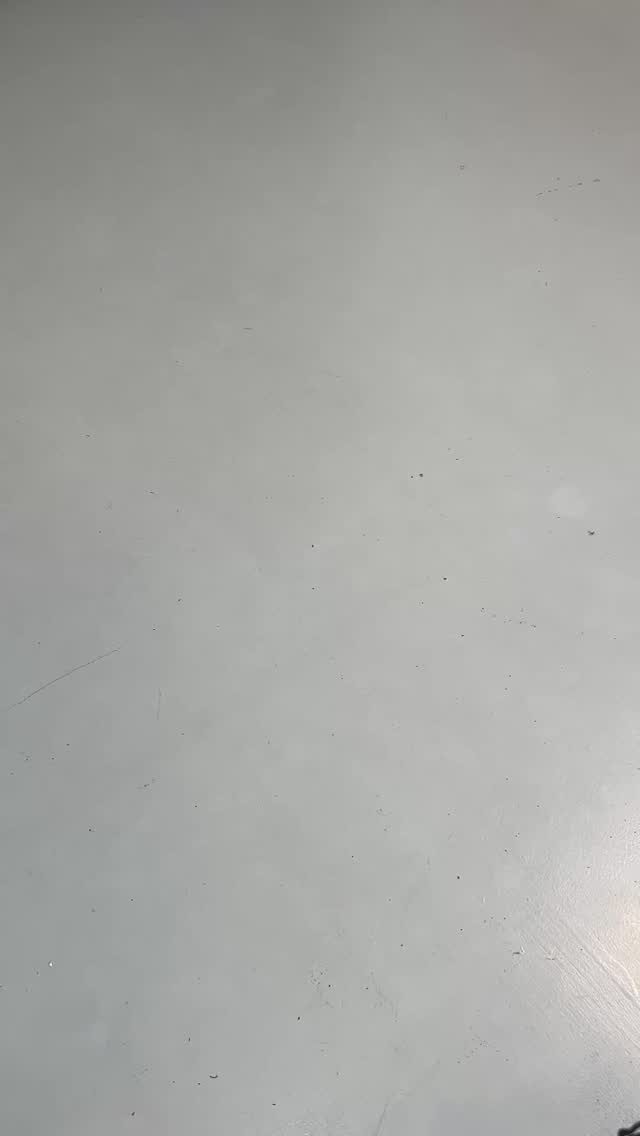 Instagram post from riaajvintage. This post is in position 2.