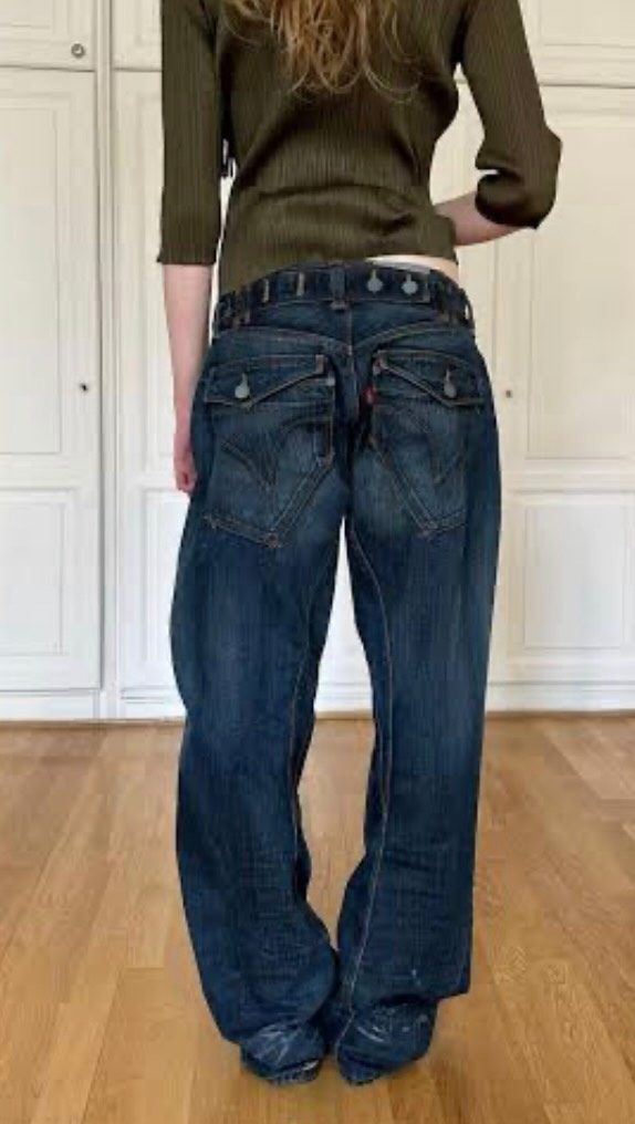 Instagram post from riaajvintage. This post is in position 3.